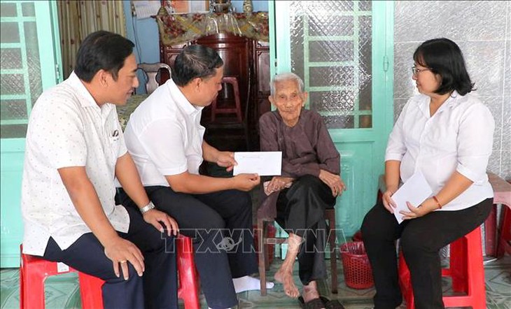 Chủ tịch nước quyết định tặng quà cho người có công nhân dịp Tết Bính Ngọ- Ảnh 1.