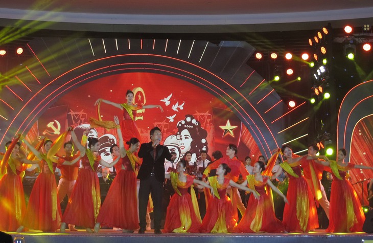 'Nguyện vì dân' - Khúc chính ca từ chiếc huy hiệu đỏ thắm- Ảnh 4.