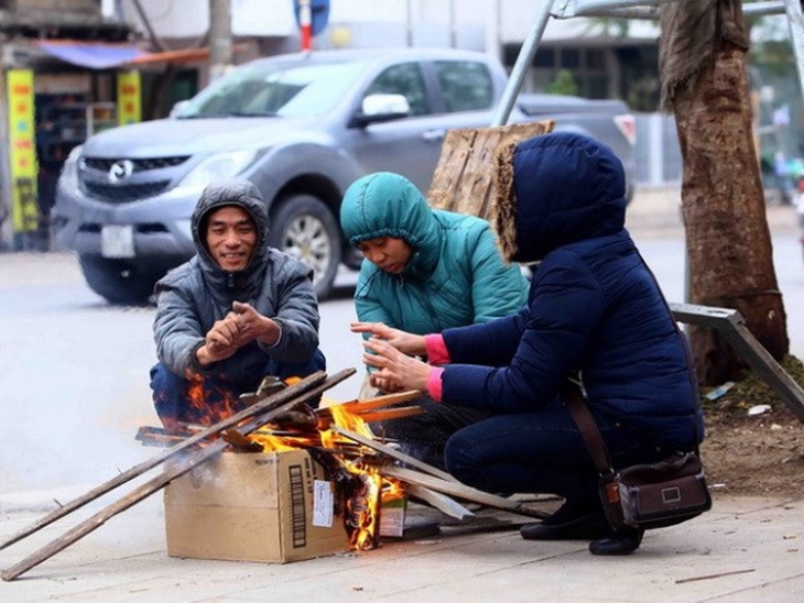 Cơ quan khí tượng cảnh báo rét buốt ảnh hưởng đến sức khỏe cộng đồng- Ảnh 1. Cơ quan khí tượng cảnh báo rét buốt ảnh hưởng đến sức khỏe cộng đồng- Ảnh 1.