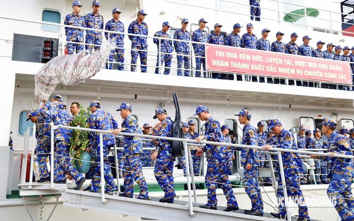 Mùa xuân lên đường ra Trường Sa