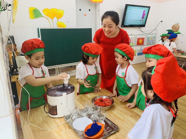 Nguy cơ thừa cân, béo phì ở trẻ học đường và giải pháp dinh dưỡng- Ảnh 2.