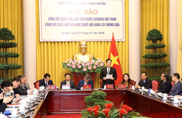 Công bố hai luật do TANDTC chủ trì xây dựng: Hoàn thiện thiết chế tư pháp, hỗ trợ phục hồi doanh nghiệp- Ảnh 1.