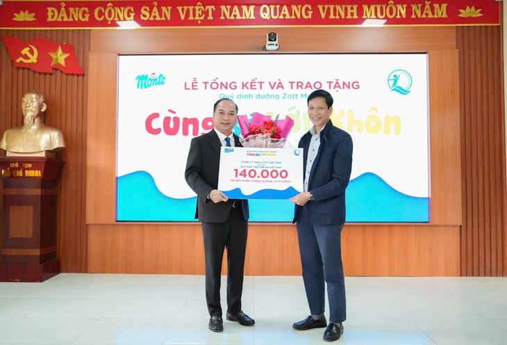 Quỹ Bảo trợ trẻ em của Bộ Y tế mang quà xuân cho hơn 4.000 trẻ em ở Lai Châu- Ảnh 1. Quỹ Bảo trợ trẻ em của Bộ Y tế mang quà xuân cho hơn 4.000 trẻ em ở Lai Châu- Ảnh 1.