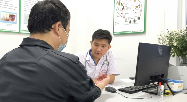 Người đàn ông hay ăn đồ sống và tiết canh, nhiễm sán dây gần 1m- Ảnh 2.
