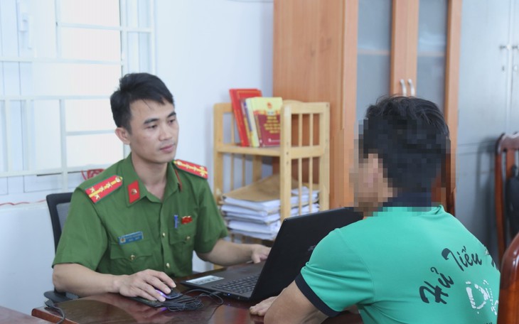 Triệt phá cơ sở sản xuất nước hoa giả quy mô lớn tại Cần Thơ- Ảnh 4.