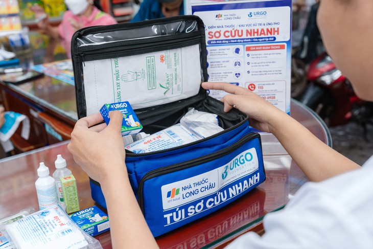 Mưa lớn tăng nguy cơ tai nạn: Long Châu sẵn sàng hỗ trợ sơ cấp cứu- Ảnh 2.