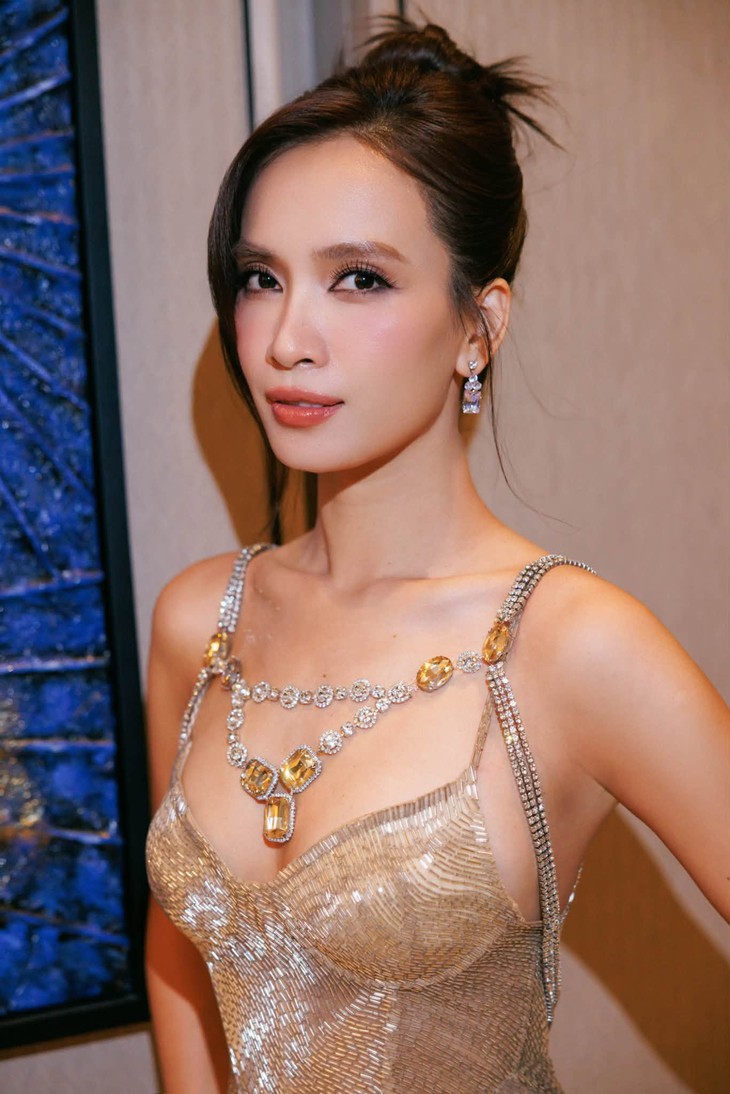 Ái Phương đi qua 'chông chênh' để trưởng thành hơn trong âm nhạc- Ảnh 1.