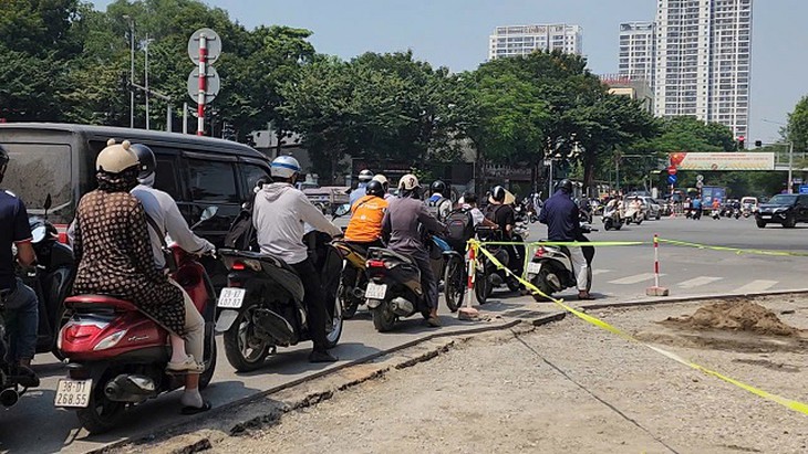 Hà Nội: Mở làn rẽ phải liên tục tại nút giao Xuân La – Võ Chí Công- Ảnh 1.