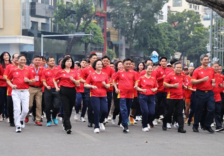 Phát động phong trào toàn dân tập luyện thể thao vì một Việt Nam khỏe mạnh- Ảnh 1.