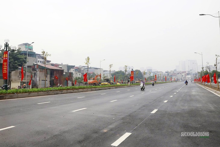 Người dân thích thú với diện mạo mới Vành đai 2,5- Ảnh 1.