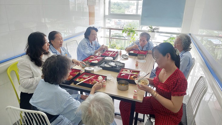TPHCM xây dựng mạng lưới chăm sóc người cao tuổi theo 5 tầng- Ảnh 1.