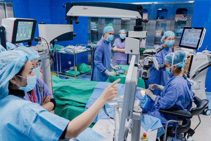 Ghép giác mạc cho bé 11 tuổi - Kiểm soát an toàn đa lớp- Ảnh 2.