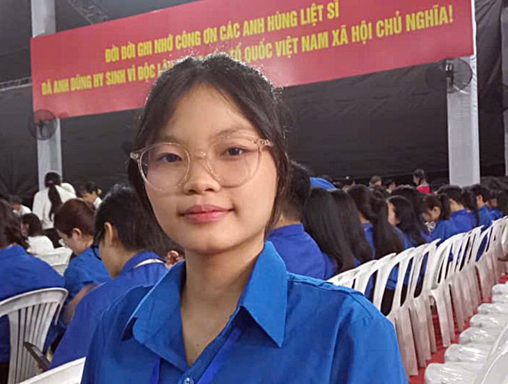Tình quân dân trong đêm tri ân các Anh hùng liệt sĩ - Ảnh 4.