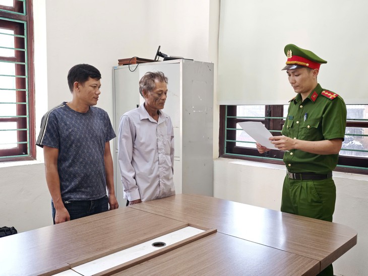 Khởi tố hai cha con vì giúp 9 tàu cá qua mặt hệ thống giám sát- Ảnh 1.