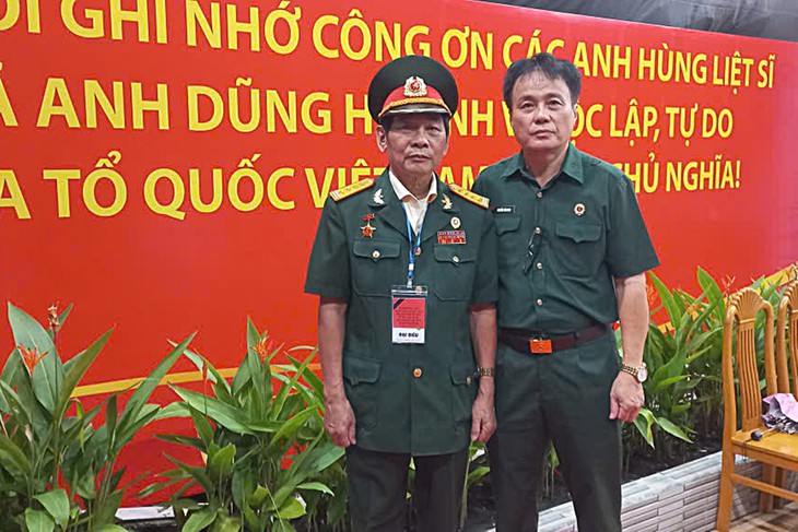 Tình quân dân trong đêm tri ân các Anh hùng liệt sĩ - Ảnh 3.
