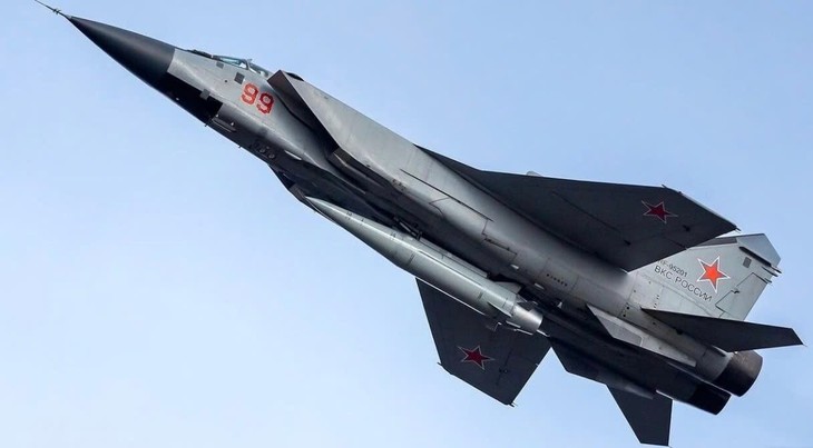 Ukraine vén màn bí mật bên trong tên lửa Kinzhal mới của Nga- Ảnh 1.