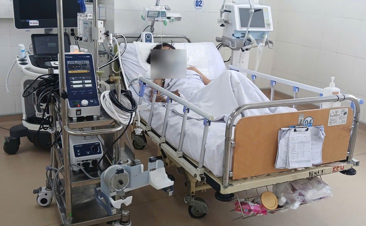 Khánh Hòa lần đầu tiên dùng ECMO hồi sinh phụ nữ 19 tuổi bên ‘cửa tử’ - Ảnh 2.