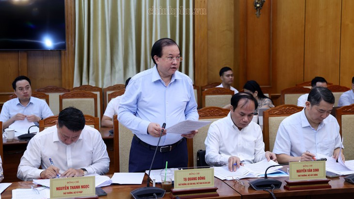 Phó Thủ tướng yêu cầu Bắc Ninh chuyển mạnh sang thu hút đầu tư chất lượng cao - Ảnh 4.