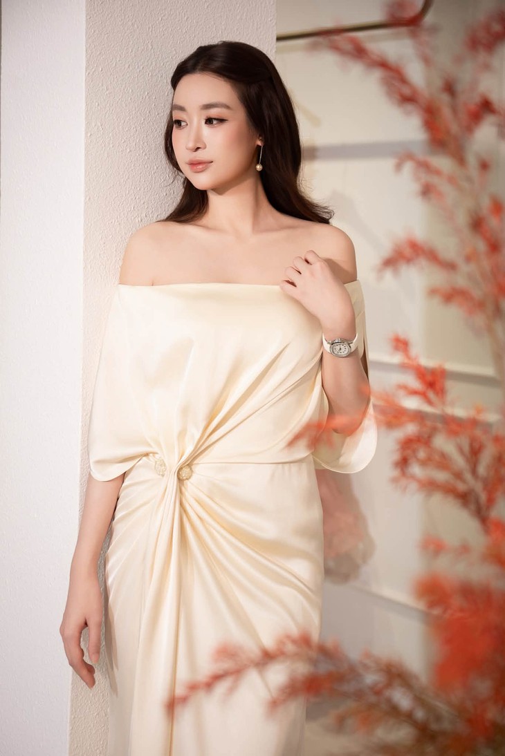 Mừng sinh nhật tuổi 30, Hoa hậu Đỗ Mỹ Linh khoe vẻ đẹp cá tính- Ảnh 4.