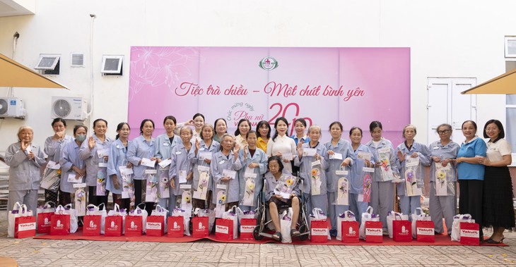 Trao yêu thương, tiếp sức phụ nữ trên hành trình điều trị bệnh- Ảnh 9.