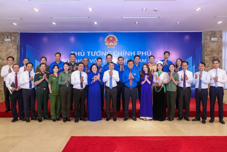 Thủ tướng Lê Minh Hưng đối thoại với thanh niên về khởi nghiệp, đổi mới sáng tạo- Ảnh 4.