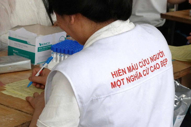 Hiến máu tình nguyện, nối dài hành trình sẻ chia của tuổi trẻ- Ảnh 6.