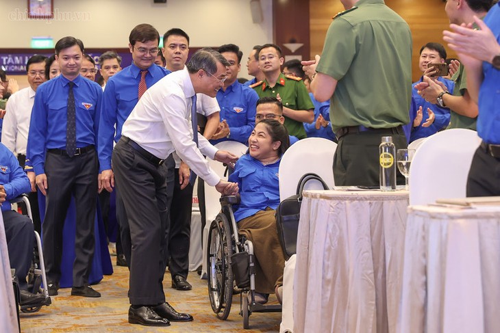 Thủ tướng Lê Minh Hưng đối thoại với thanh niên về khởi nghiệp, đổi mới sáng tạo- Ảnh 2.
