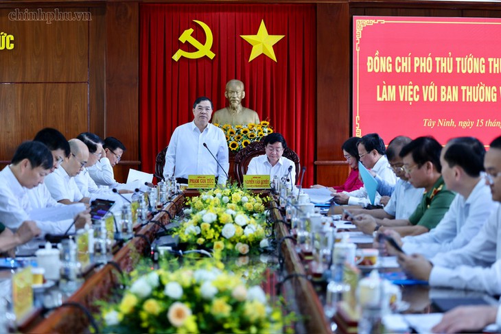 Phó Thủ tướng Phạm Gia Túc yêu cầu Tây Ninh phấn đấu tăng trưởng 10,5% trở lên- Ảnh 1.