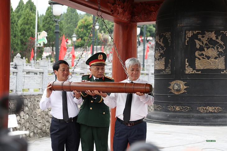 Trang nghiêm lễ truy điệu, an táng 93 hài cốt liệt sĩ tại Vị Xuyên - Ảnh 1.