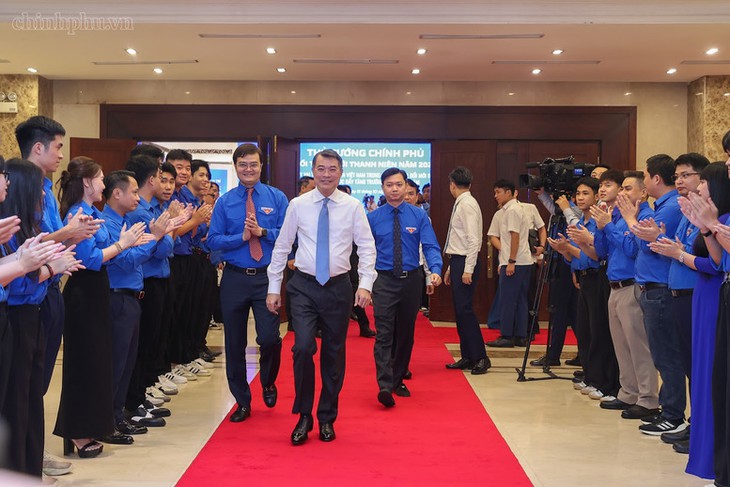 Thủ tướng Lê Minh Hưng đối thoại với thanh niên về khởi nghiệp, đổi mới sáng tạo- Ảnh 1.