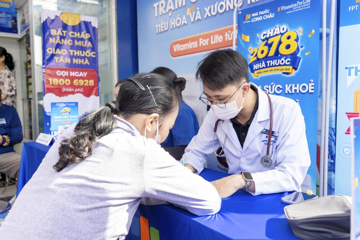 Long Châu mở rộng vai trò nhà thuốc cộng đồng, đưa bác sĩ đến gần người dân - Ảnh 5.