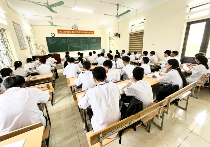 Thời gian giữ hạng khi xét thăng hạng giáo viên được tính thế nào?- Ảnh 1.