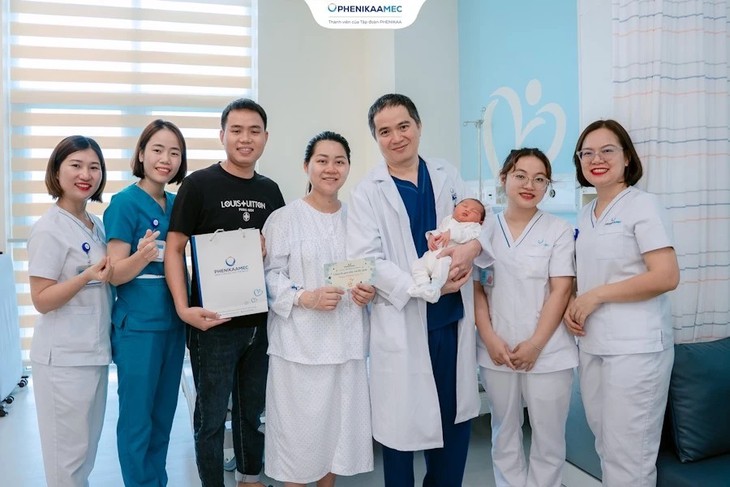 Bản lĩnh của người bác sĩ sản khoa hơn 30 năm đứng giữa những lằn ranh - Ảnh 3.