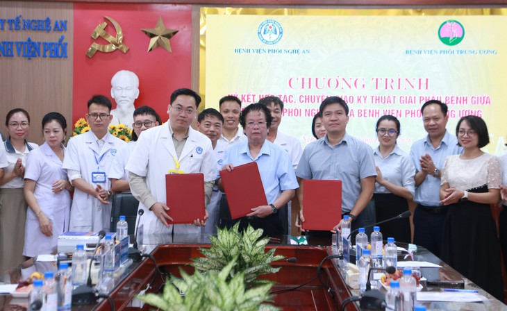 Chuyển giao kỹ thuật giải phẫu bệnh, nâng chất lượng chẩn đoán bệnh lý phổi- Ảnh 1.
