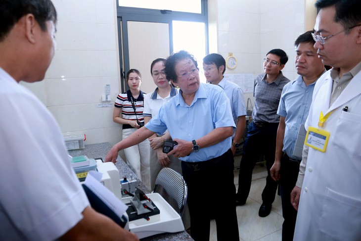Chuyển giao kỹ thuật giải phẫu bệnh, nâng chất lượng chẩn đoán bệnh lý phổi- Ảnh 3.
