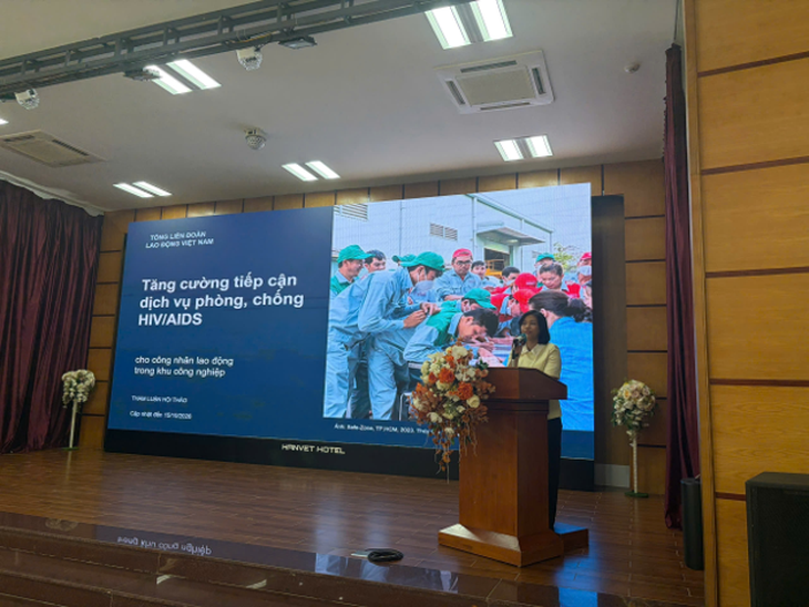 Phòng, chống HIV trong khu công nghiệp: Làm thế nào để người lao động dễ tiếp cận dịch vụ? - Ảnh 1.