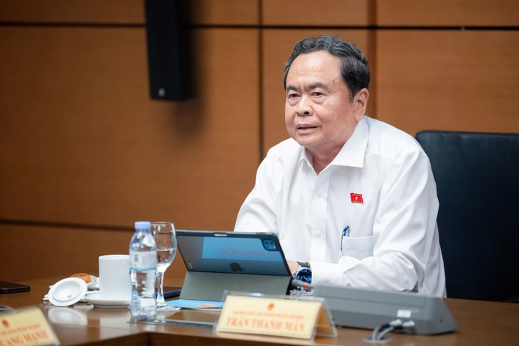 Chủ tịch Quốc hội: Chuyển từ cho vay dựa trên tài sản thế chấp sang dòng tiền- Ảnh 2.