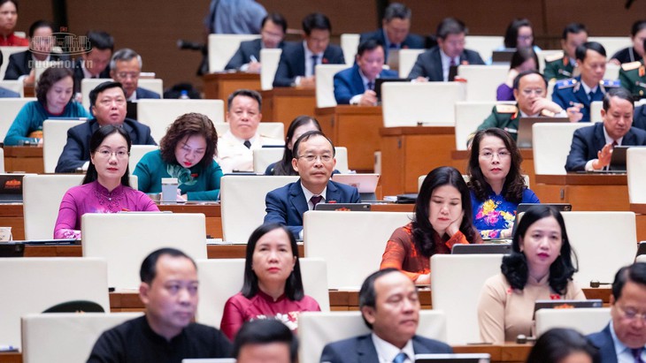 Sau hơn 20 năm, quy định phụ cấp lãnh đạo trường học vẫn chưa được sửa đổi- Ảnh 2.
