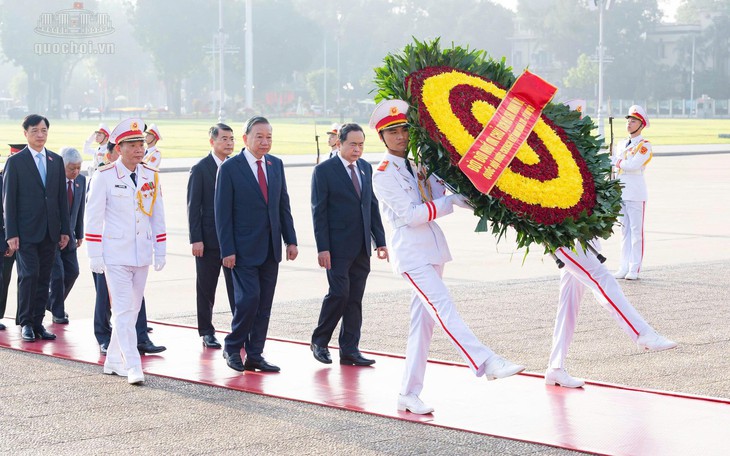 Chủ tịch Quốc hội: Mỗi quyết sách phải nhanh, đúng, trúng, khả thi- Ảnh 5.
