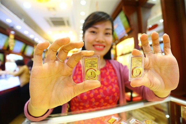 Quy định mới: Mua, bán vàng từ 5 triệu đồng trong ngày phải chuyển khoản- Ảnh 1.