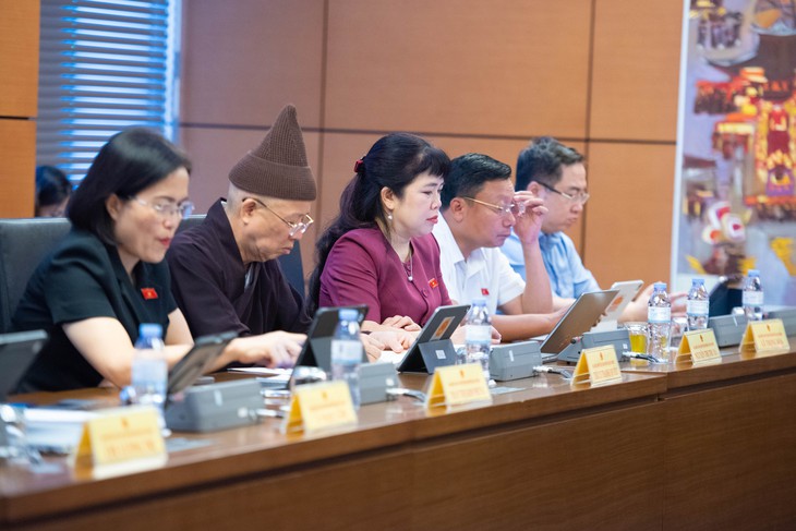 Thường trực Ban Bí thư lưu ý việc khám sàng lọc, khám sức khỏe định kỳ- Ảnh 4.