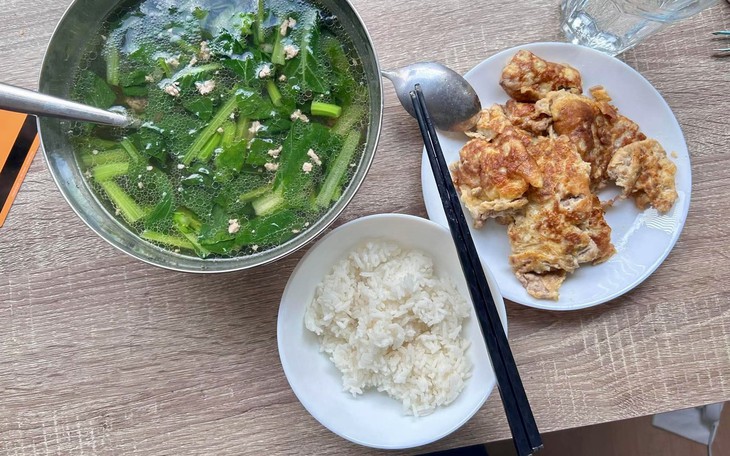 Mỗi ngày nên ăn bao nhiêu tinh bột là tốt cho sức khỏe? - Ảnh 2.