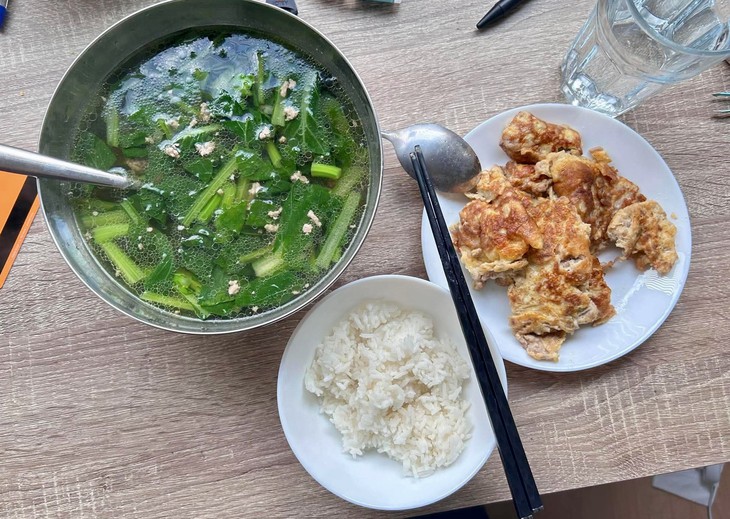 Thời điểm tốt nhất để ăn tinh bột giúp ổn định đường huyết - Ảnh 1.