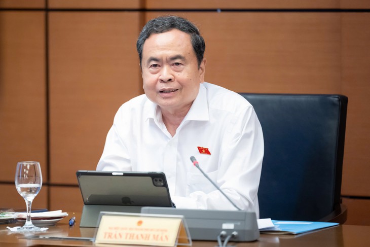 Chủ tịch Quốc hội: Phải chặn hành vi thông đồng, dìm giá, bỏ cọc trong đấu giá - Ảnh 2.
