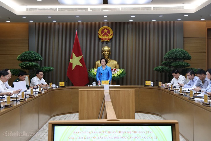 Phó Thủ tướng: Không lấy biên chế hiện có để hợp thức hóa vị trí việc làm- Ảnh 1.