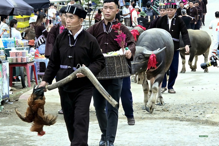 Nghi lễ cúng hồn trâu của người Lự- Ảnh 1.