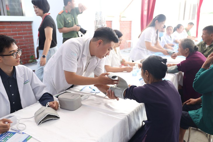 Pharmacity đồng hành BV Đại học Y Hà Nội khám sức khỏe miễn phí tại Lạng Sơn- Ảnh 3.