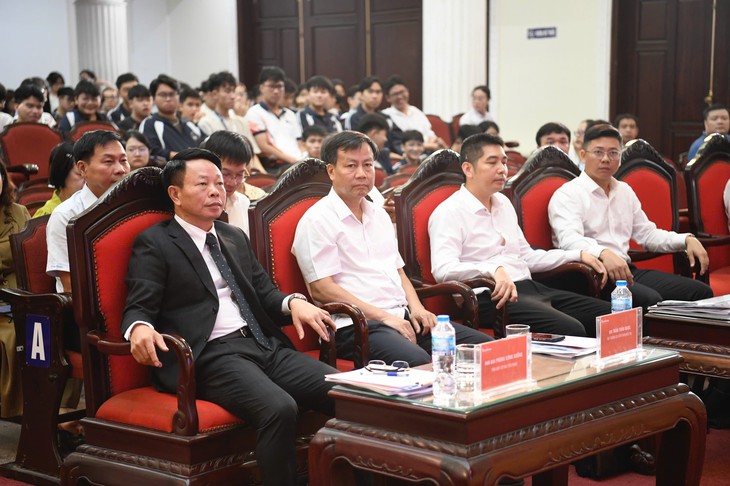 Làm gì để đưa UAV thành ngành kinh tế mới? - Ảnh 1.