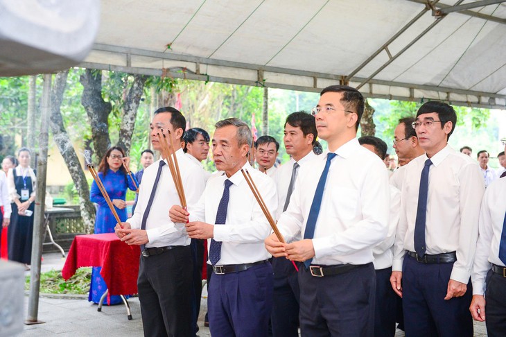 Lễ hội Lam Kinh, điểm hẹn văn hóa và di sản tâm linh xứ Thanh- Ảnh 2.