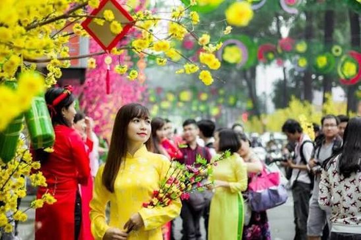 Chính thức: Tết Nguyên đán 2027 nghỉ 7 ngày, Quốc khánh nghỉ 4 ngày- Ảnh 1.